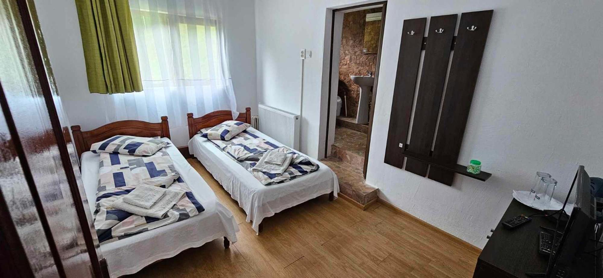 Cabana Cerbu Bozovici Exterior photo